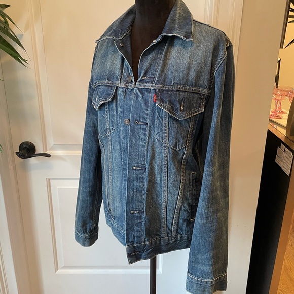 Levis oversized Jean jacket - Picture 1 of 2